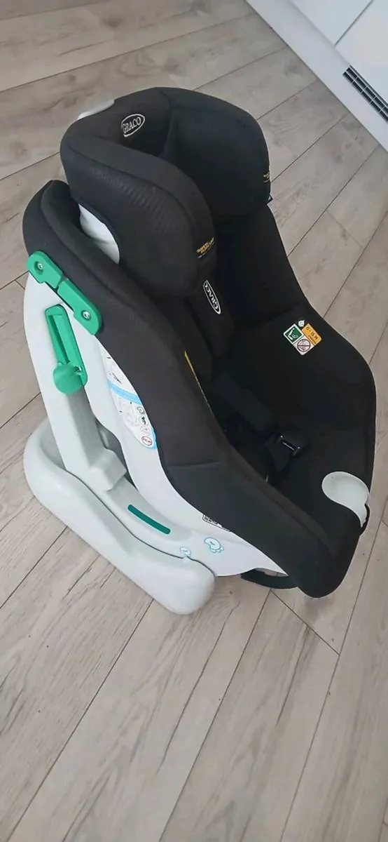 Graco car seat - Image 2