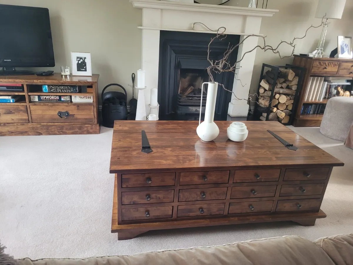 Laura Ashley coffee table - Image 1