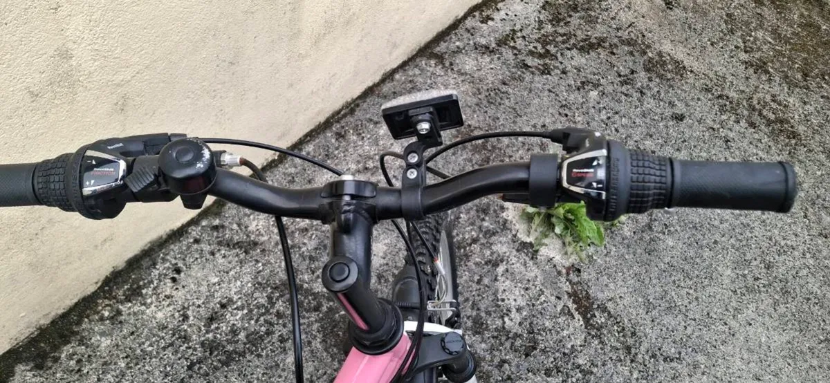 Girls bike - Image 3