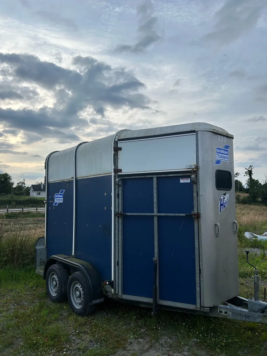 Horse box - Image 2