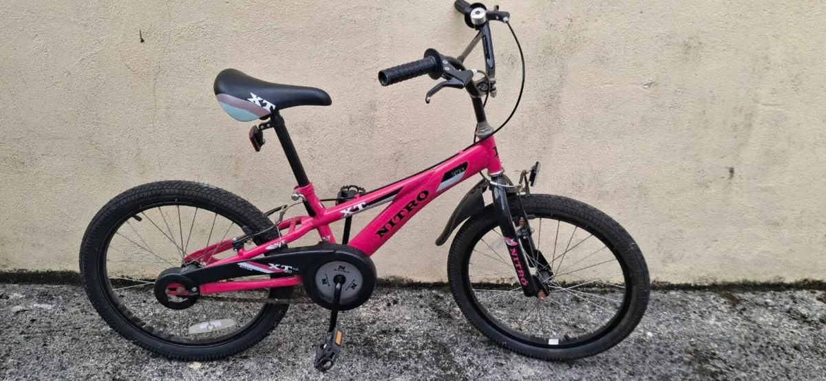 Girl's bike - Image 1