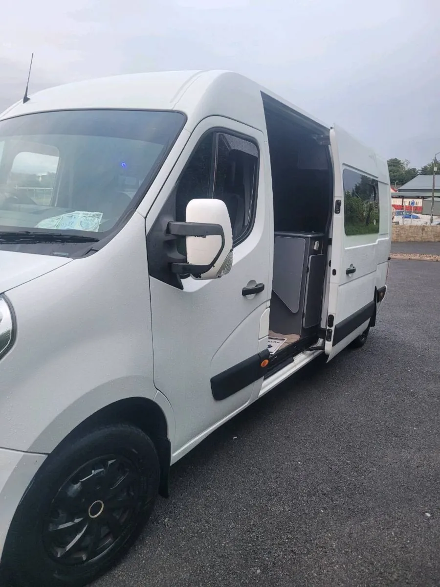 Renault Master Campervan - Image 2