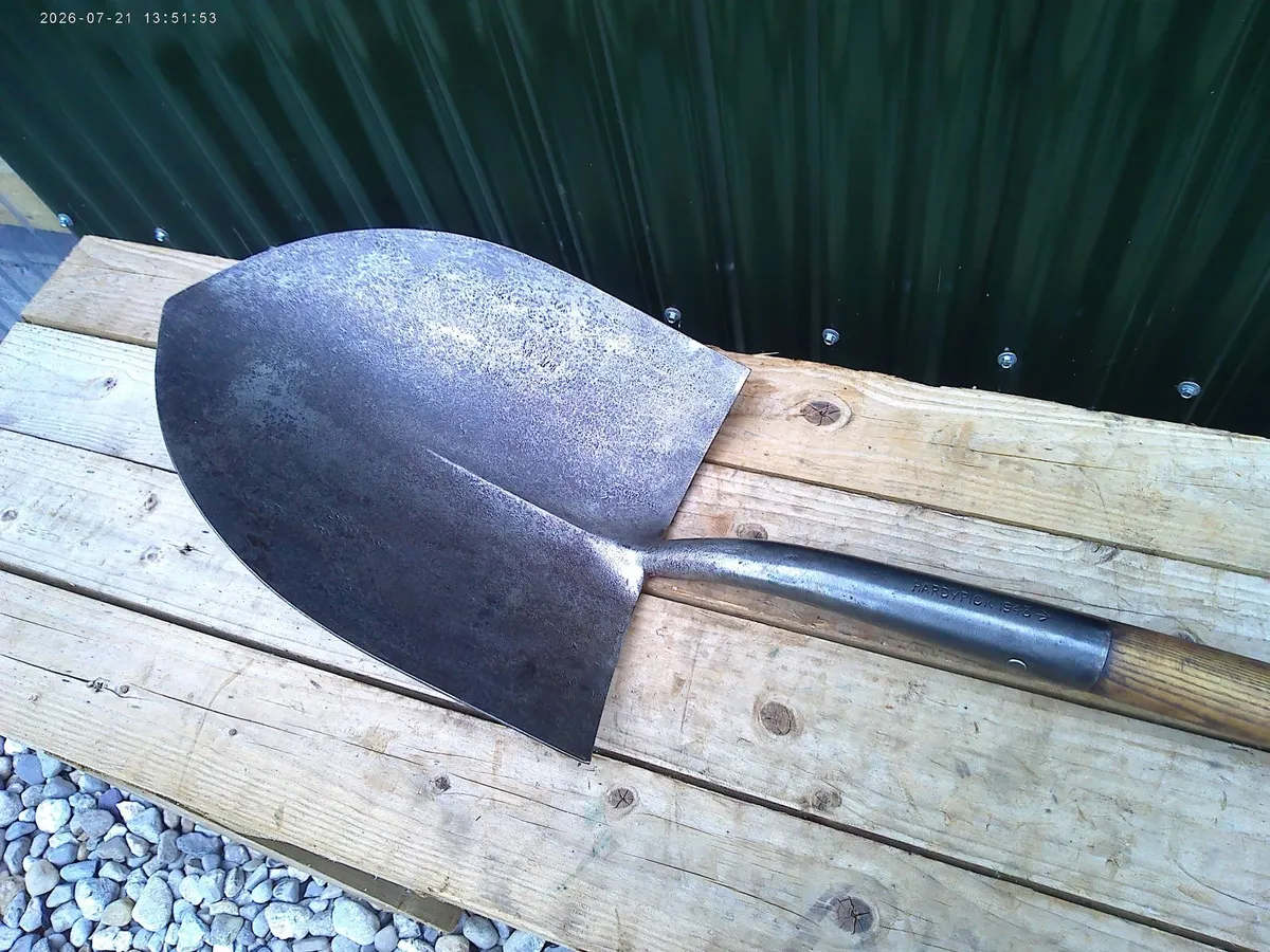 Shovel - Image 3