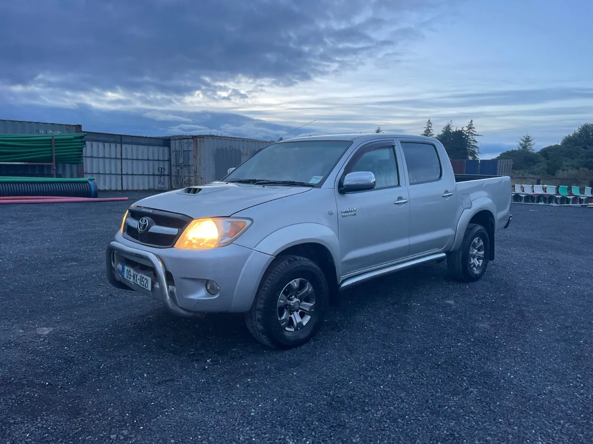 Toyota hilux 2009 “NEW DOE” - Image 1