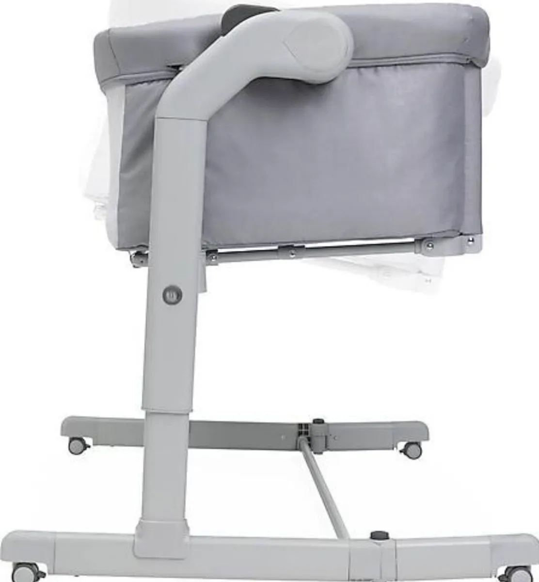 Chicco Next2Me Magic Bedside Crib - Image 2