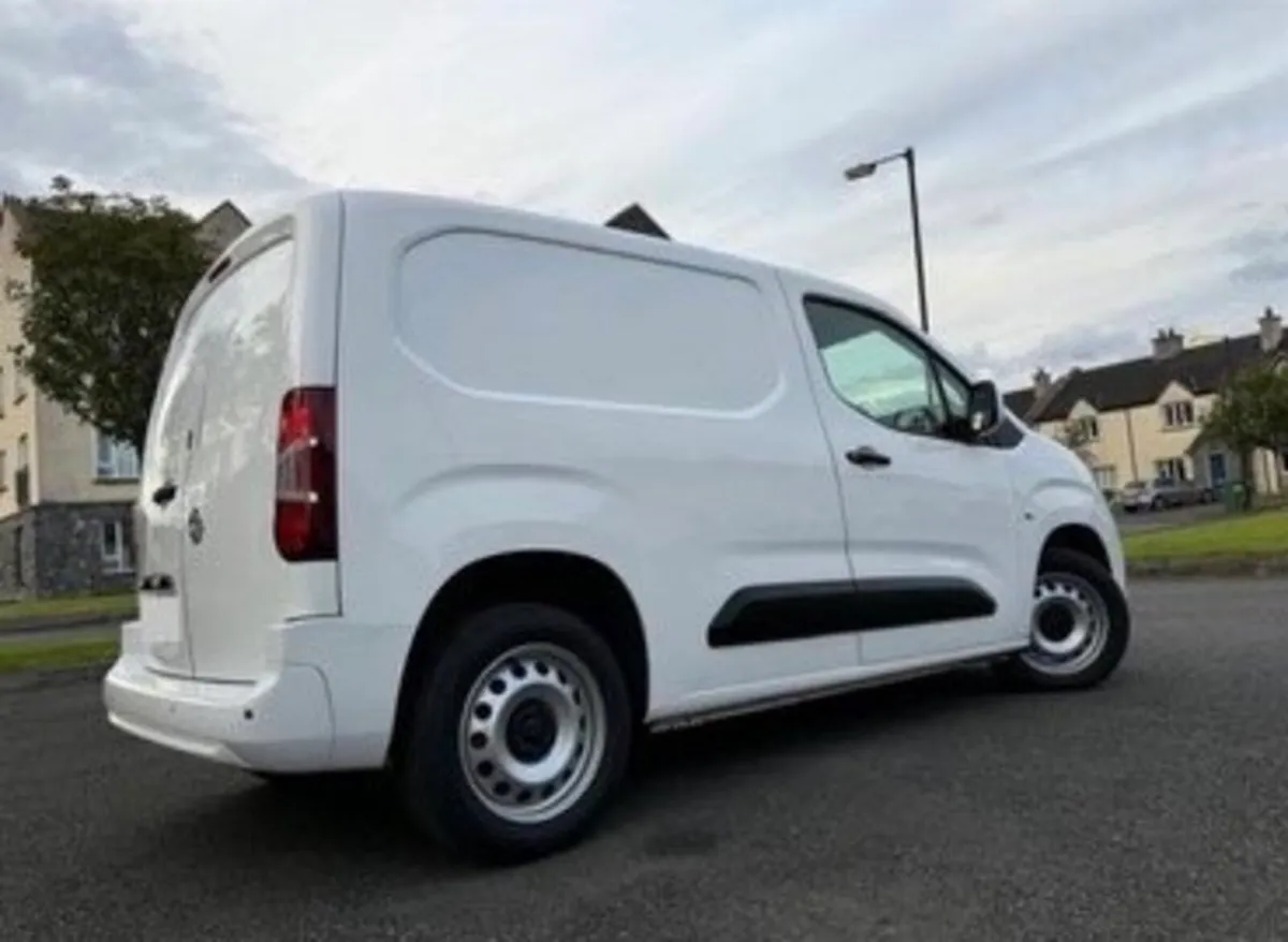Vauxhall Combo 2300 Edition S - VAT Not Applicable - Image 4