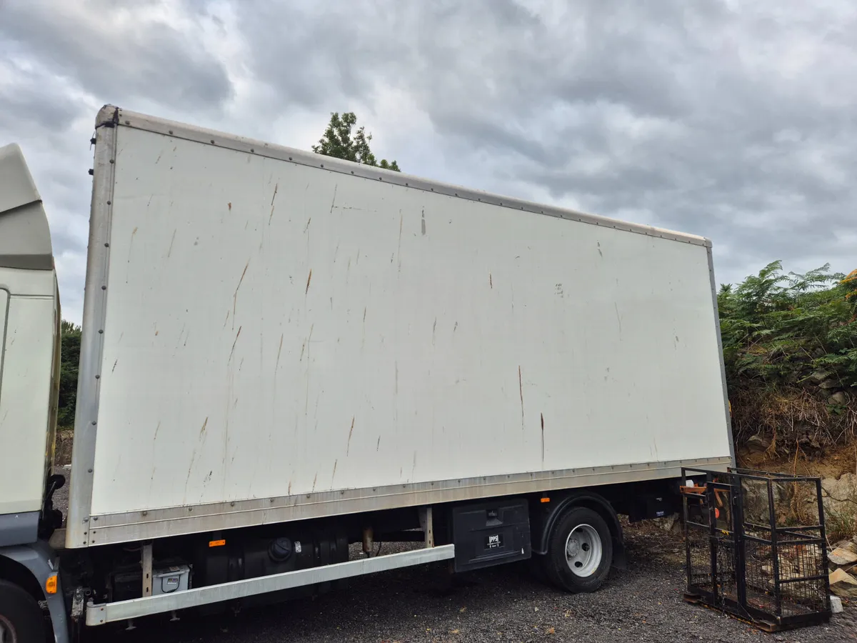 20ft box body GRP - Image 1