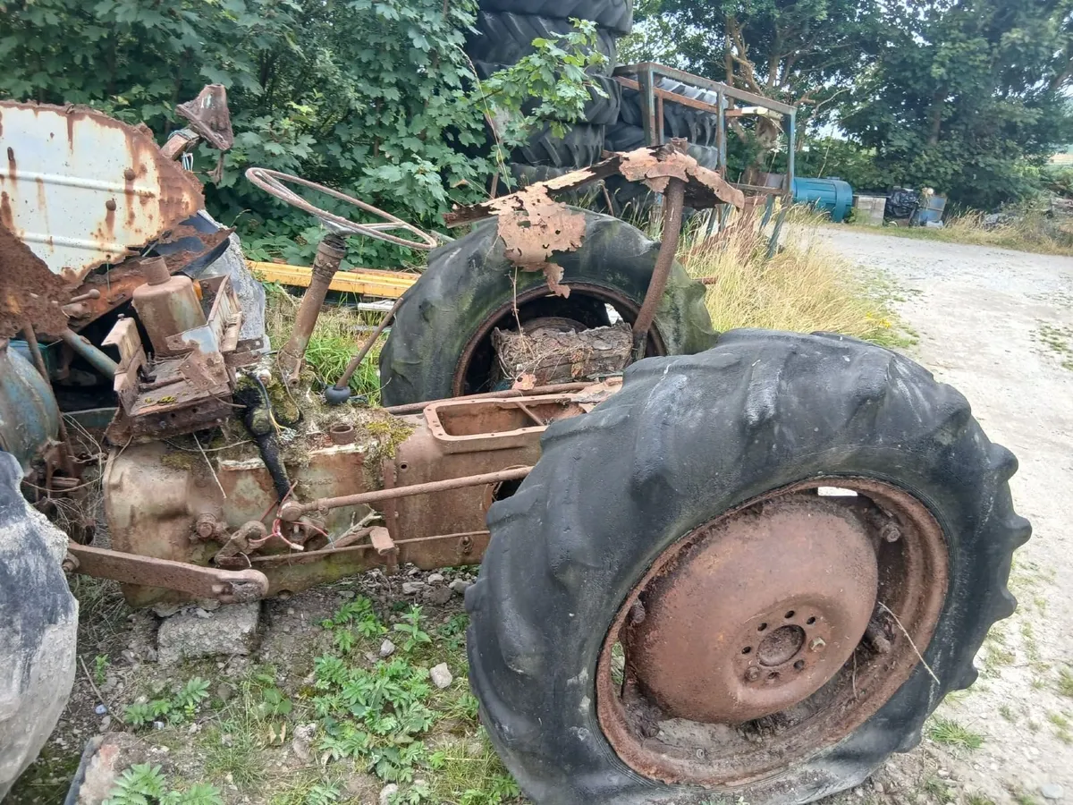 Massey Ferguson  135 back end - Image 1