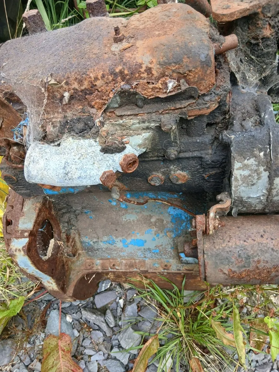 Massey Ferguson  135 back end - Image 2