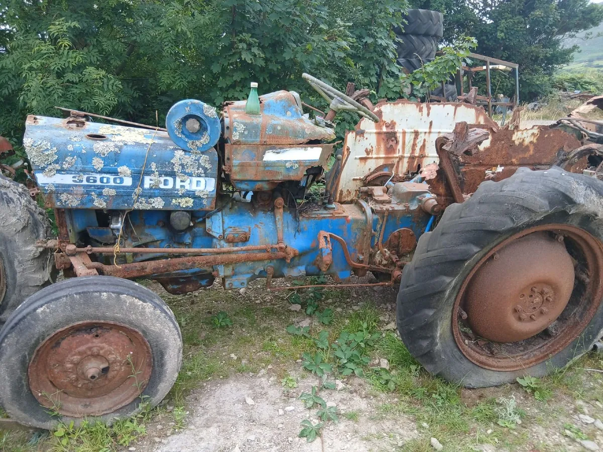 Massey Ferguson  135 back end - Image 3