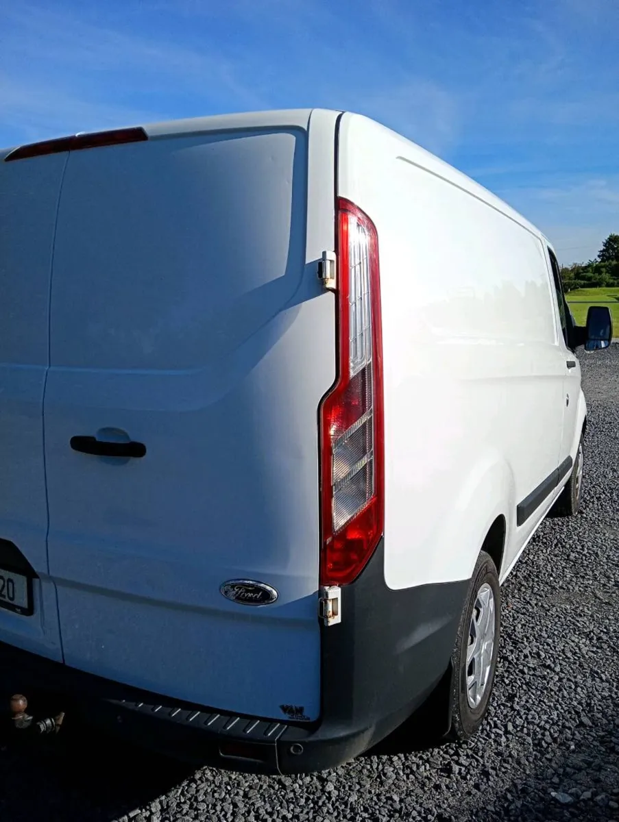 Van - Image 3