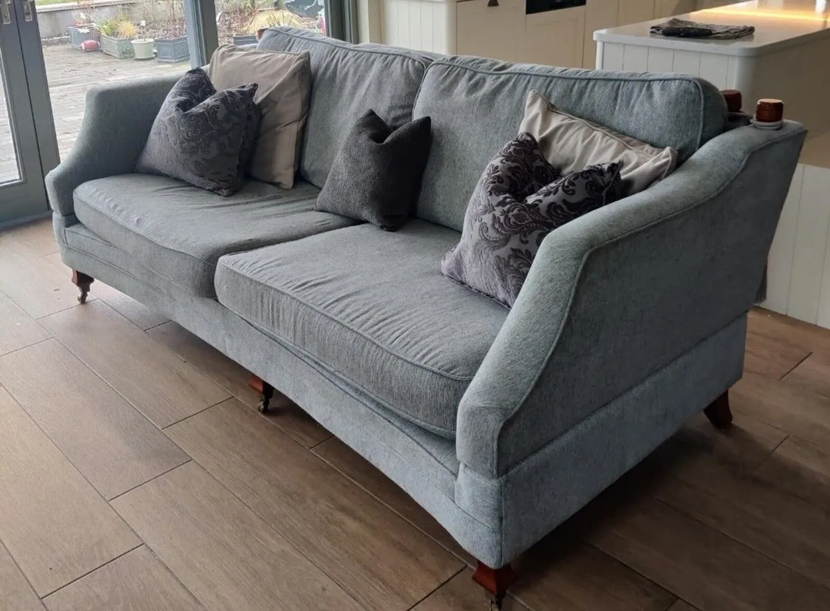 Couch - Image 1