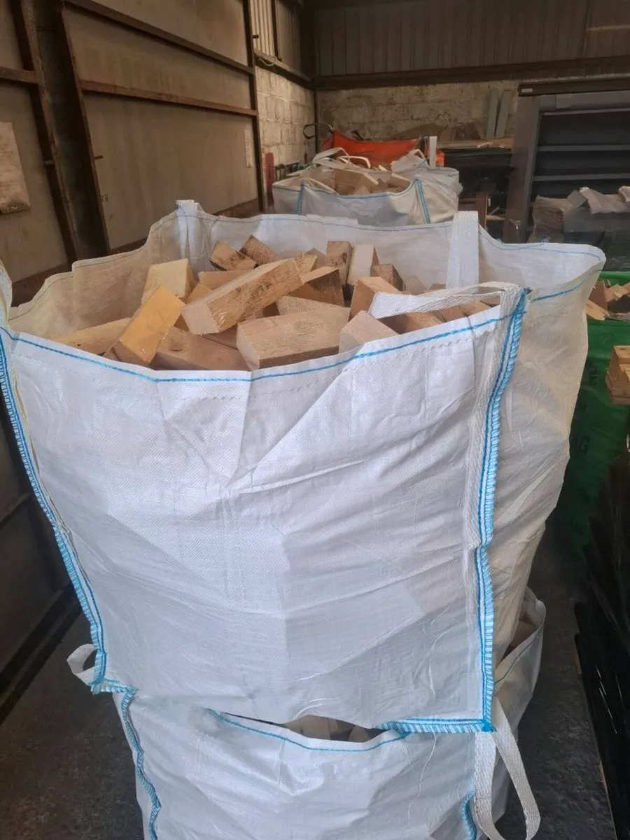 Wood scraps - Image 1