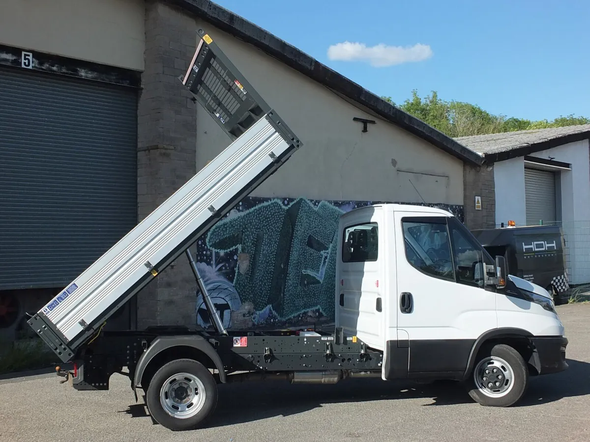 VB - 2021 Iveco Daily Tipper Van - Image 2