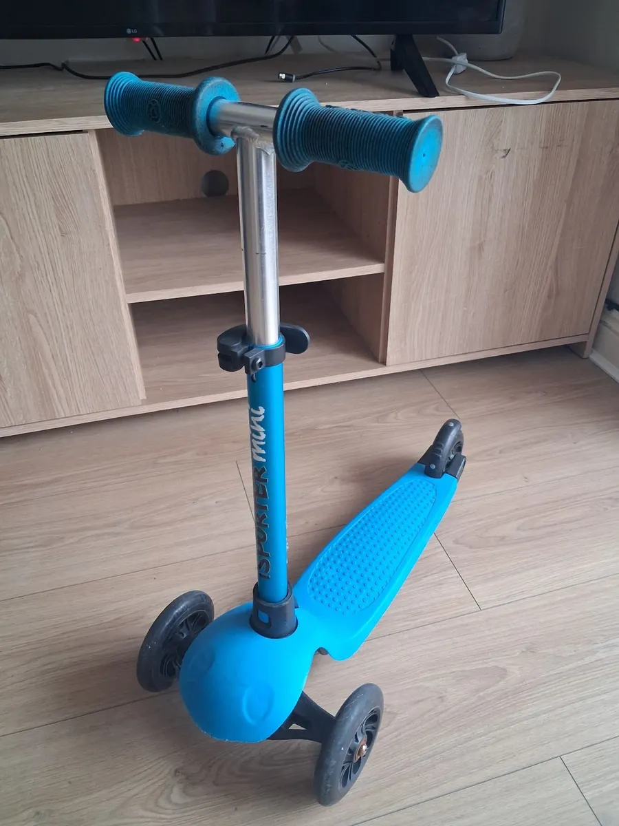 Scooter - Image 2