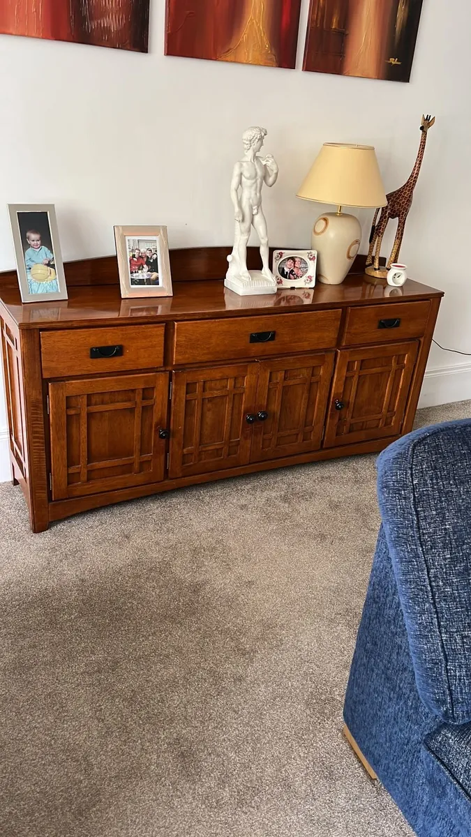 sideboard