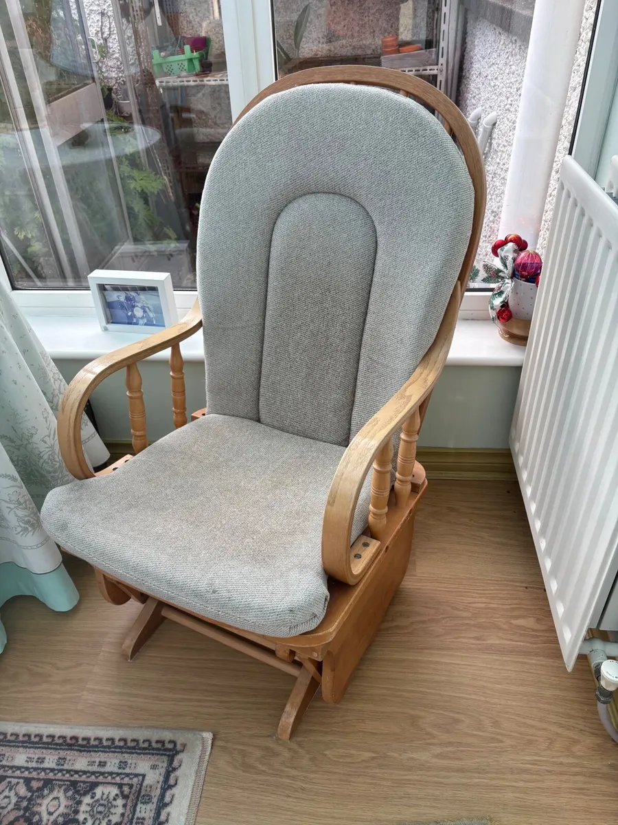 Rocking chair - Image 2