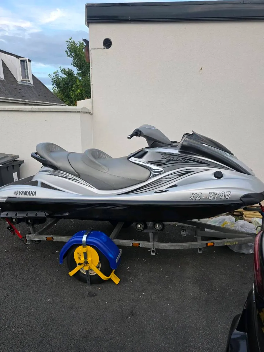 Yamaha waverunner fx cruiser - Image 2