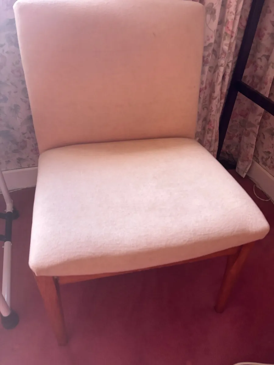 Chairs - Image 3