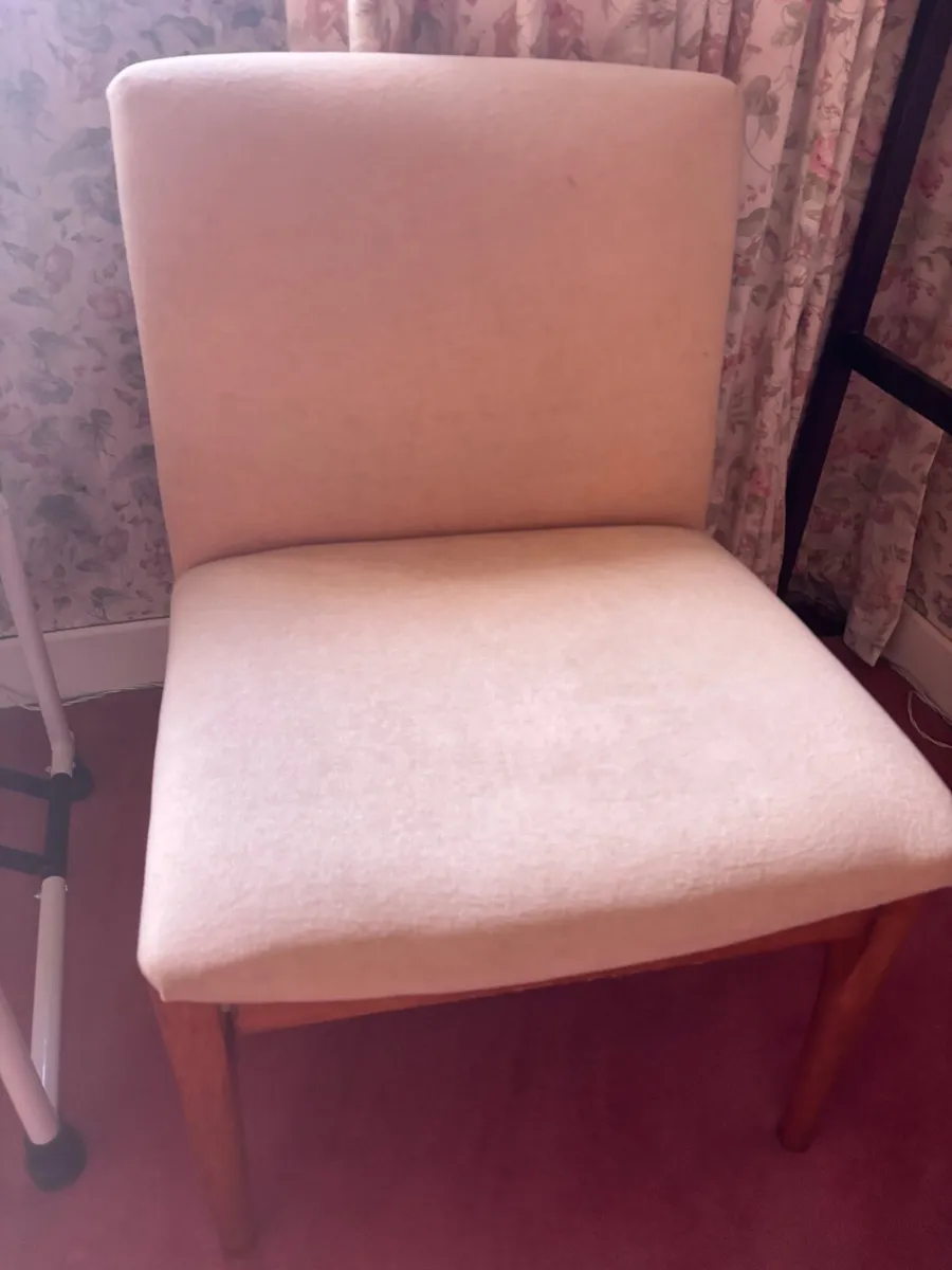 Chairs - Image 4