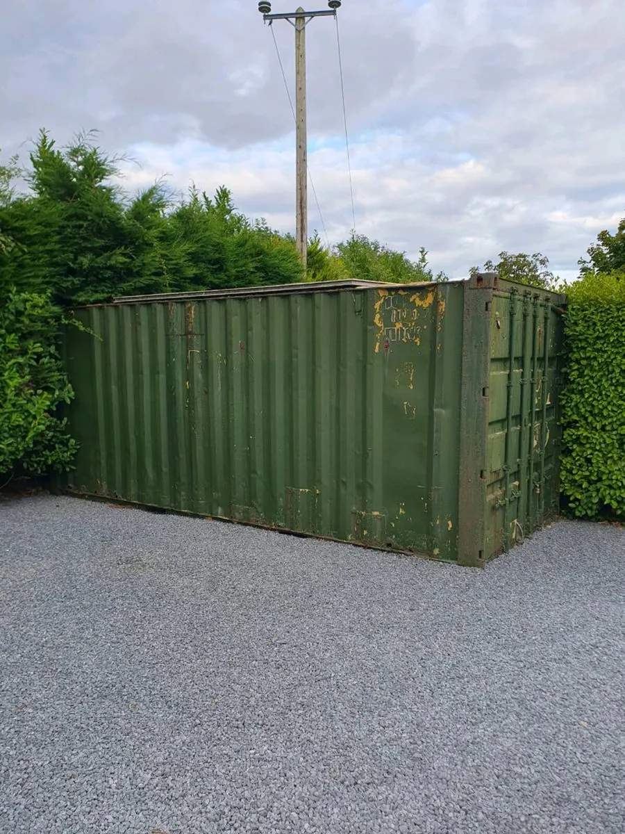 20ft shipping container - Image 1