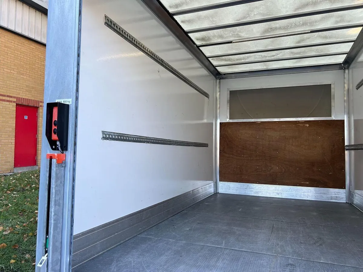 VB - 2022 Ford Transit Luton Box Van - Image 3