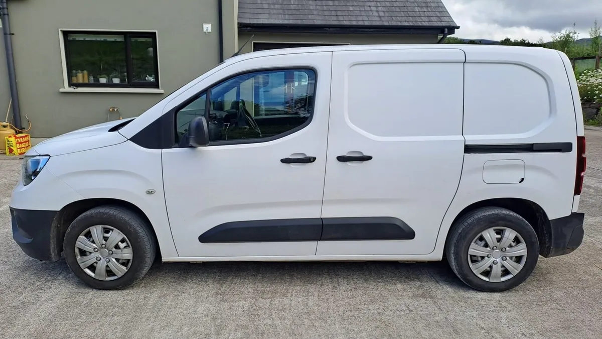 211 Opel Combo Diesel - Image 3