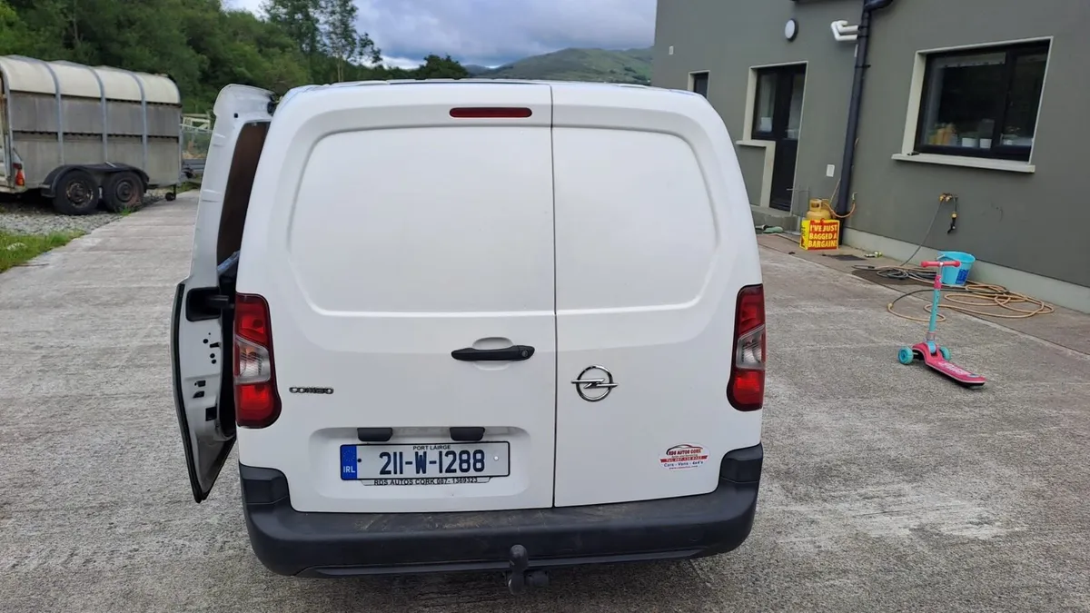 211 Opel Combo Diesel - Image 4