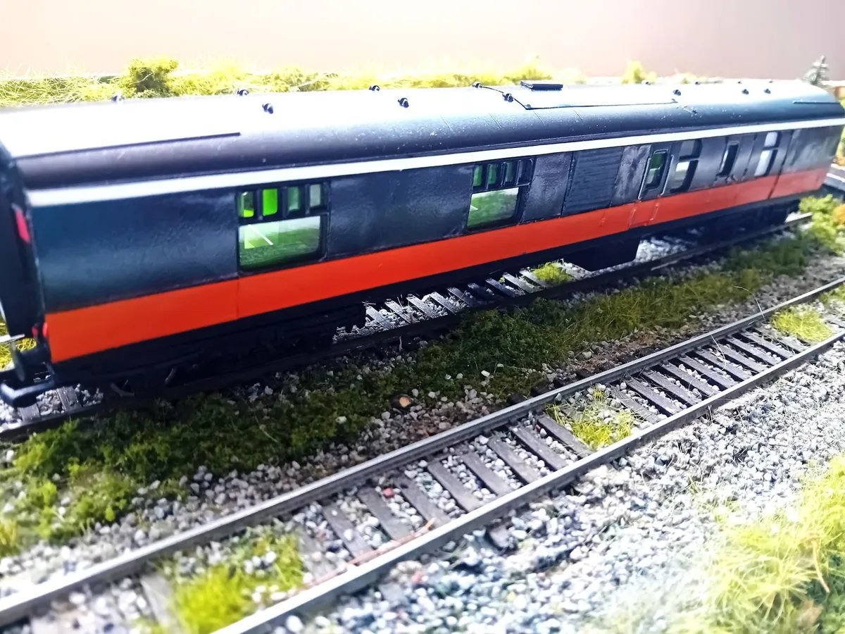 MODEL  RAILWAY  IRISH  MK1 GENERATER  VAN - Image 2