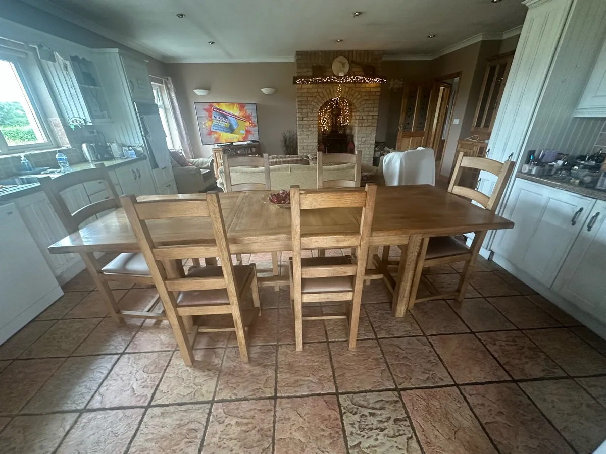 Large 8 SEATER solid oak table and chairs - Image 4