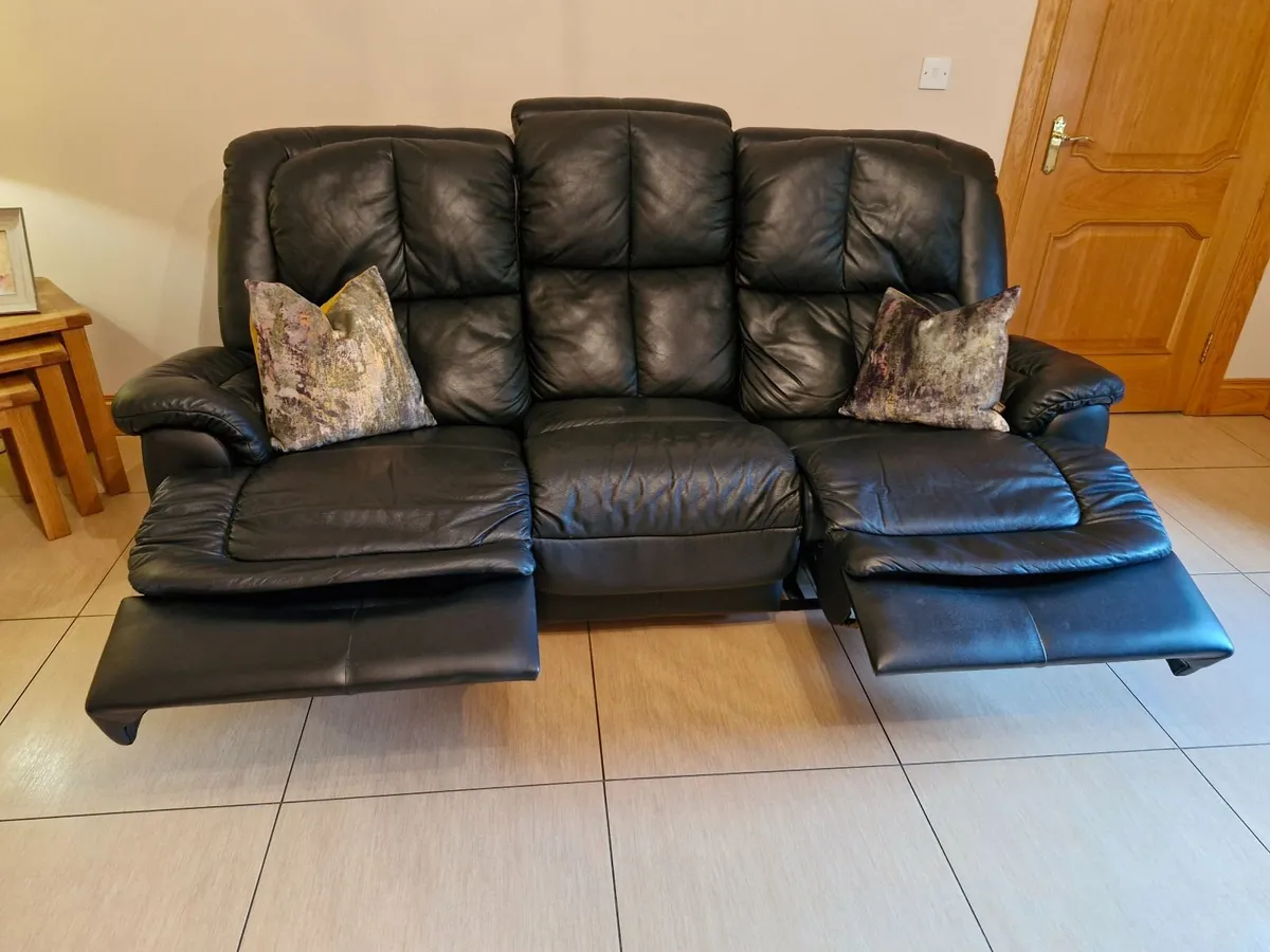 Leather Reclining Suite 3 Piece Suite 3-1-1 - Image 4