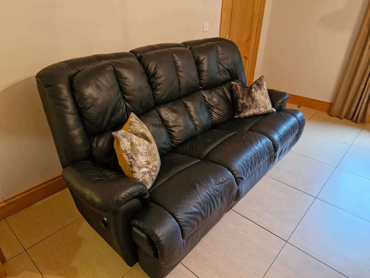Leather Reclining Suite 3 Piece Suite 3-1-1 - Image 3