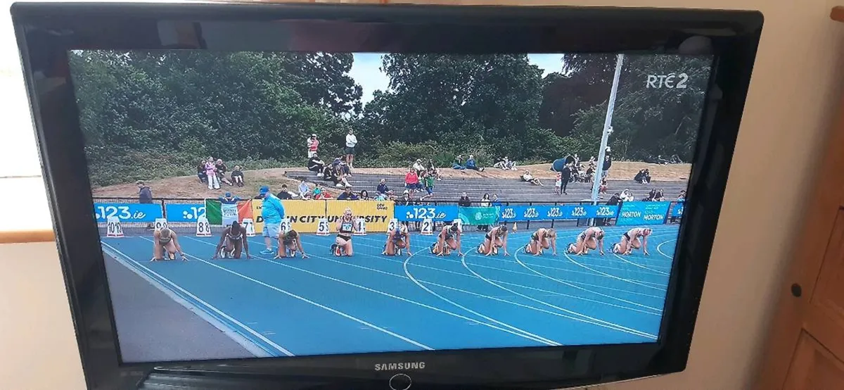 32inch Television - Image 3