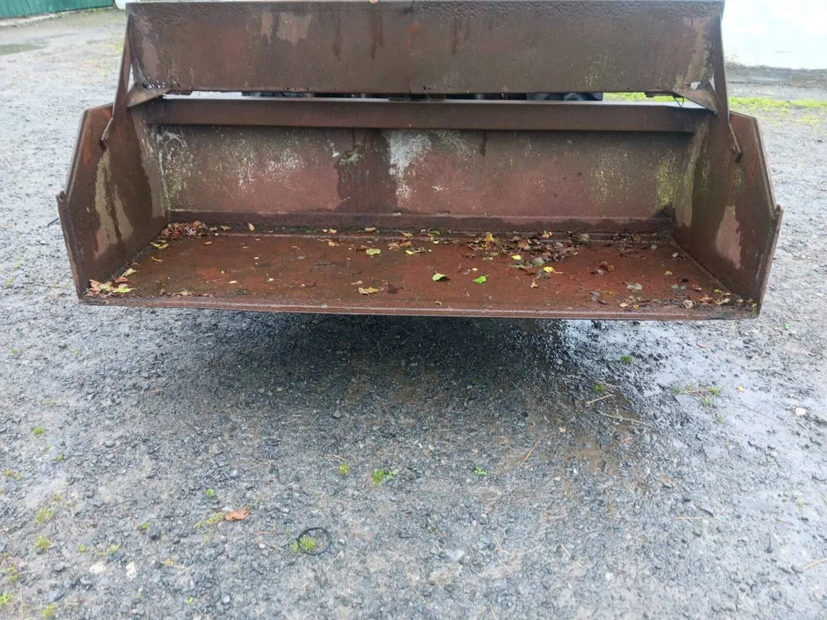 linkbox perkins engine bale lifter  dexta  trailor - Image 4