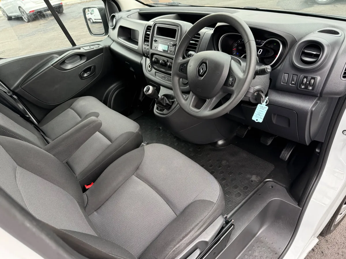 2021 Renault Trafic 2.0D LWB Business - Image 3
