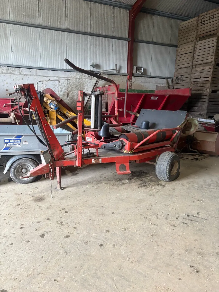 Silage wrapper - Image 1