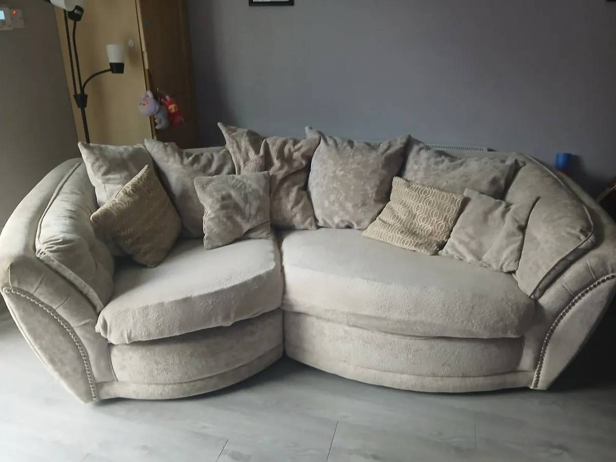 Couch , sofa - Image 1