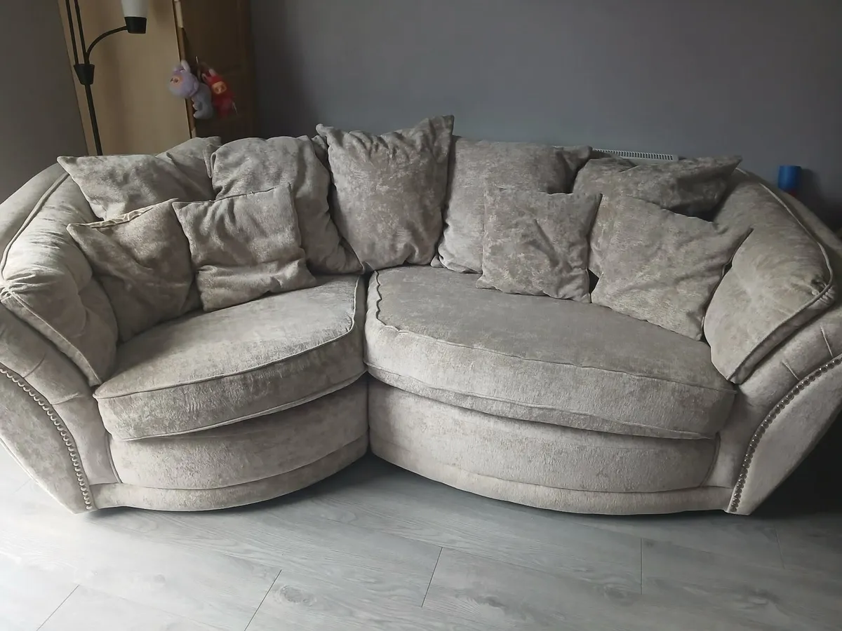 Couch , sofa - Image 4