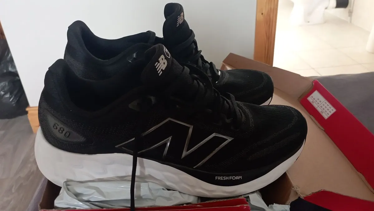 NB Trainers Size 10 (EU 44.5) - Image 1