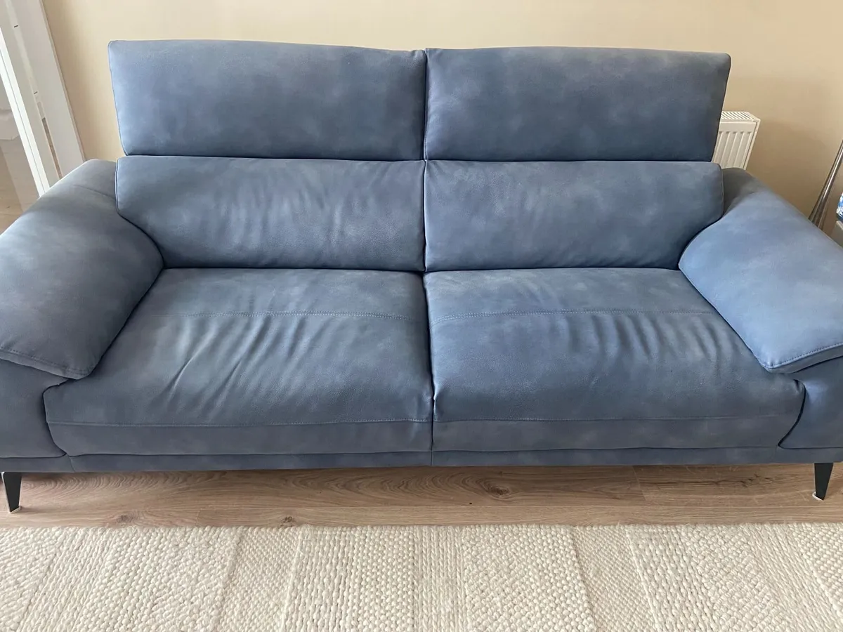 Couch - Image 1