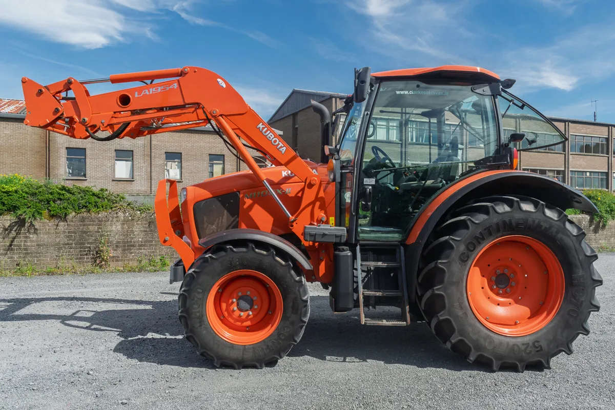 Kubota M110GX-II Tractor - Image 4