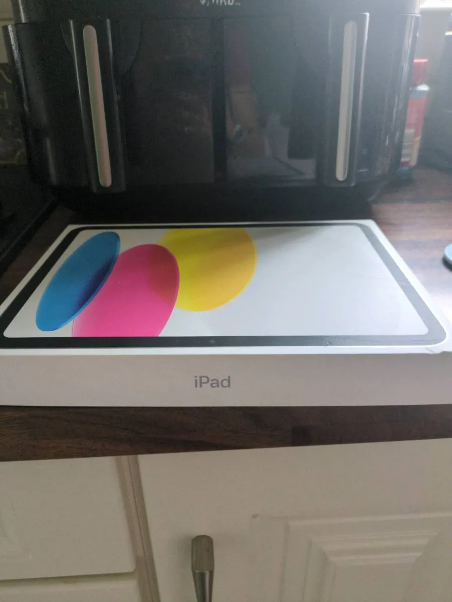 iPad (A16) 128GB - Image 3
