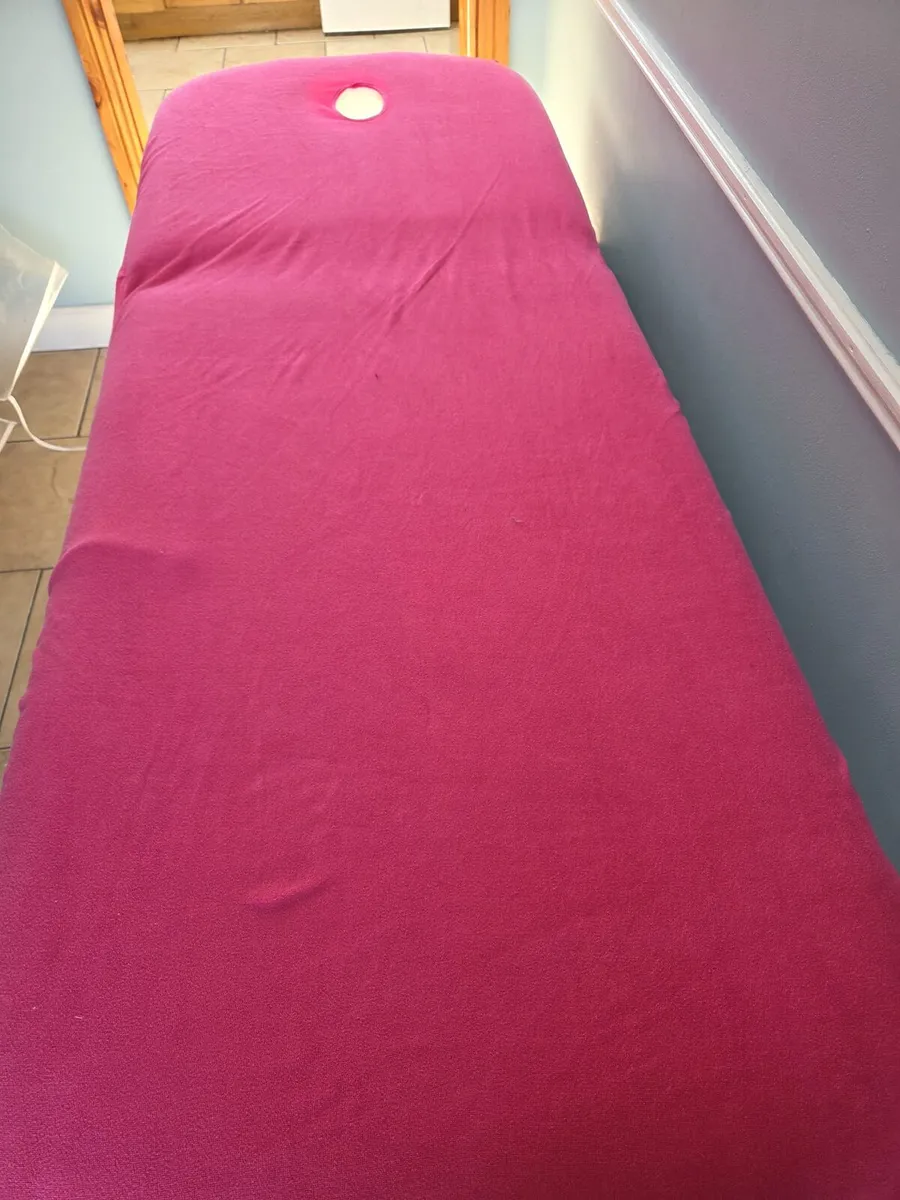 Beautician massage bed - Image 4