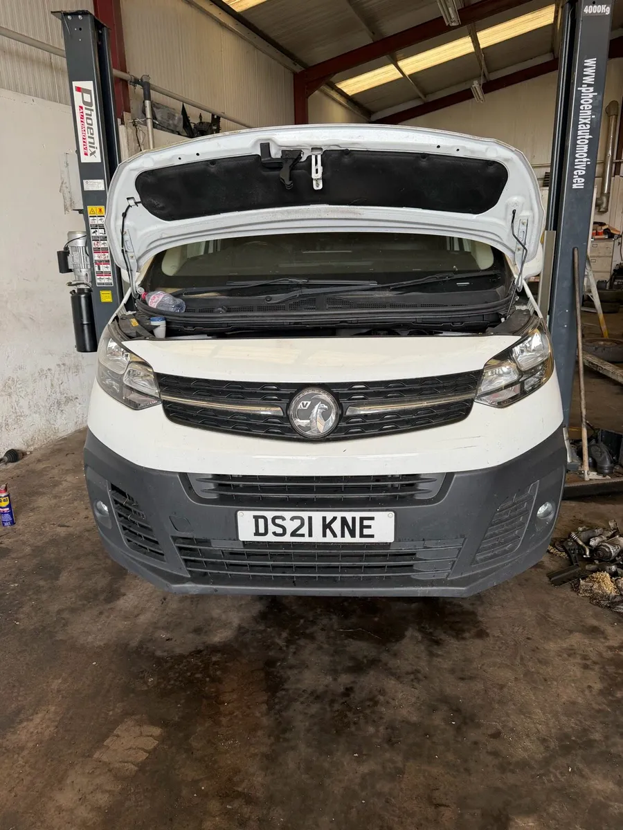 2021 Vauxhall Vivaro for breaking only - Image 2