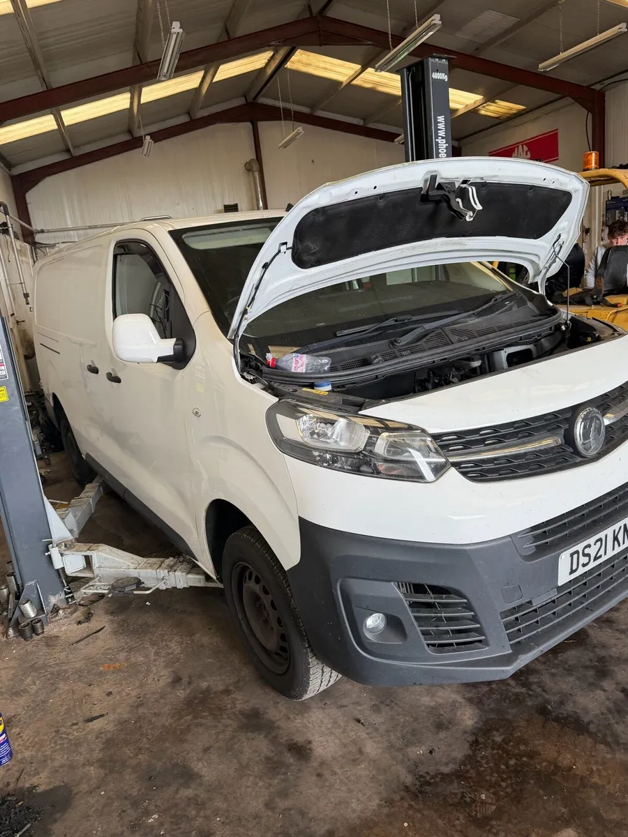 2021 Vauxhall Vivaro for breaking only - Image 3