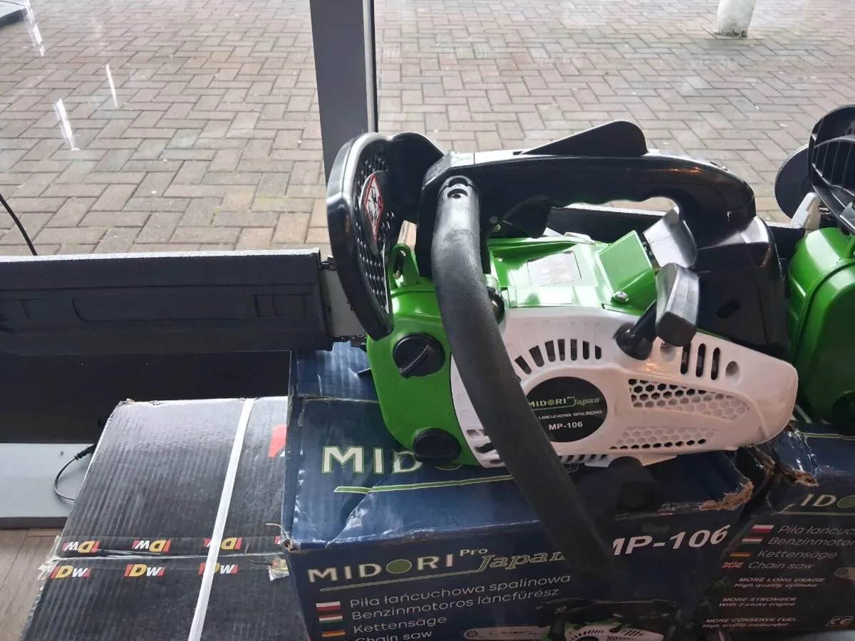 Chainsaw - Image 2