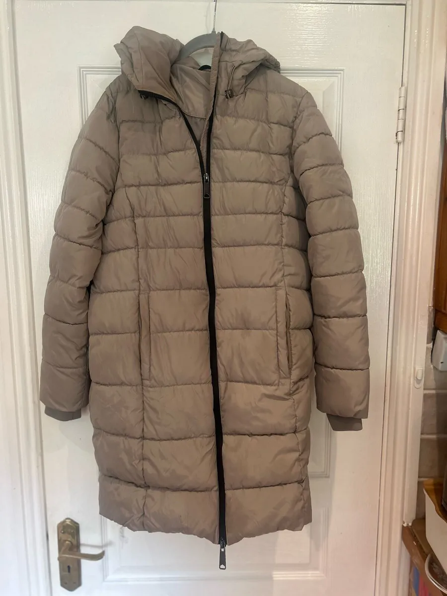 dunnes size medium puffa jacket - Image 2