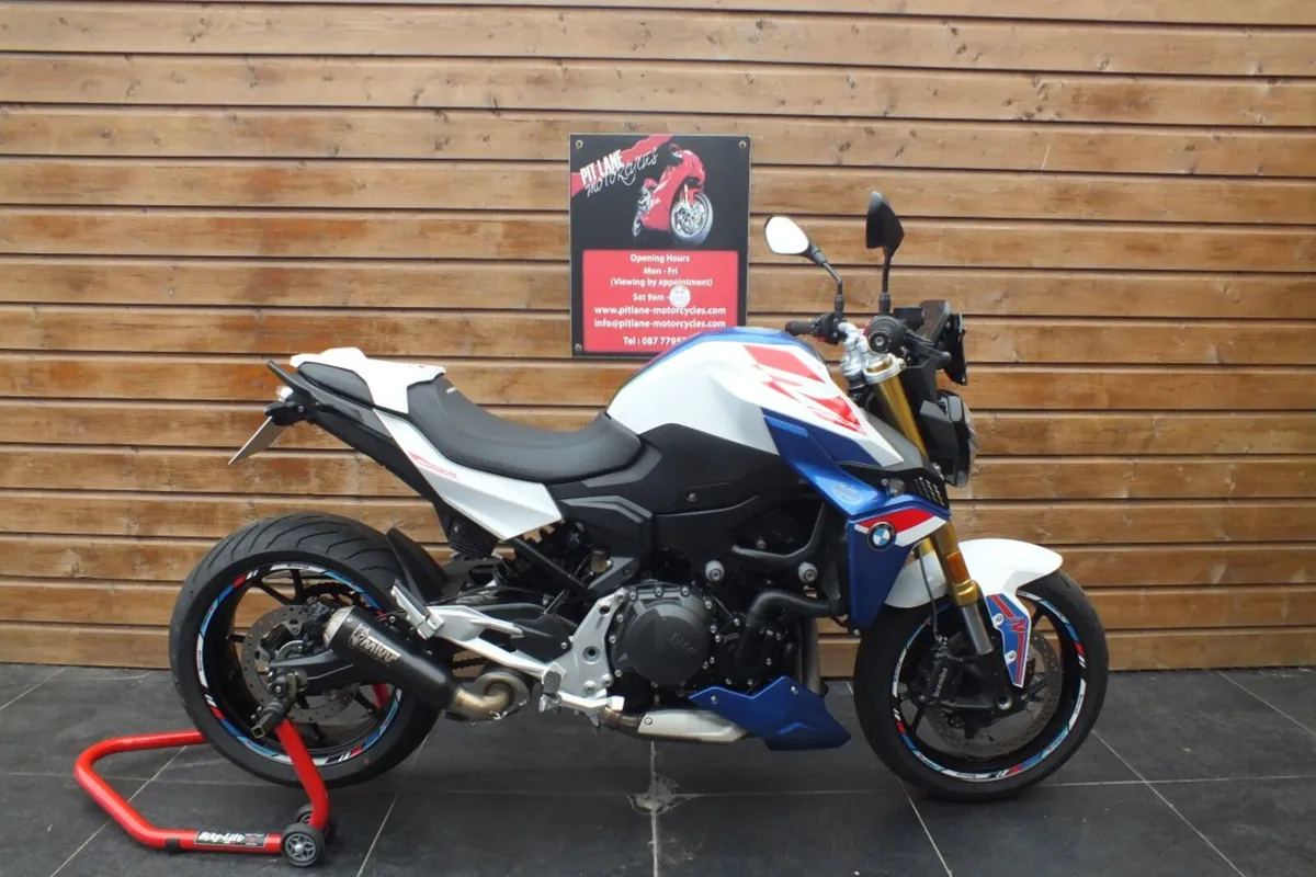 2024 BMW F900R Sport (Stunning) - Image 1