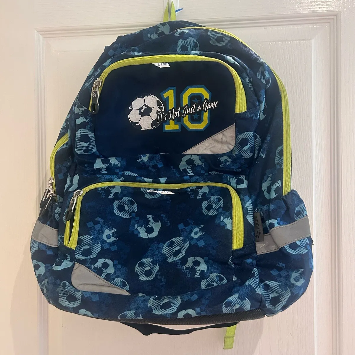 school bag - Image 2