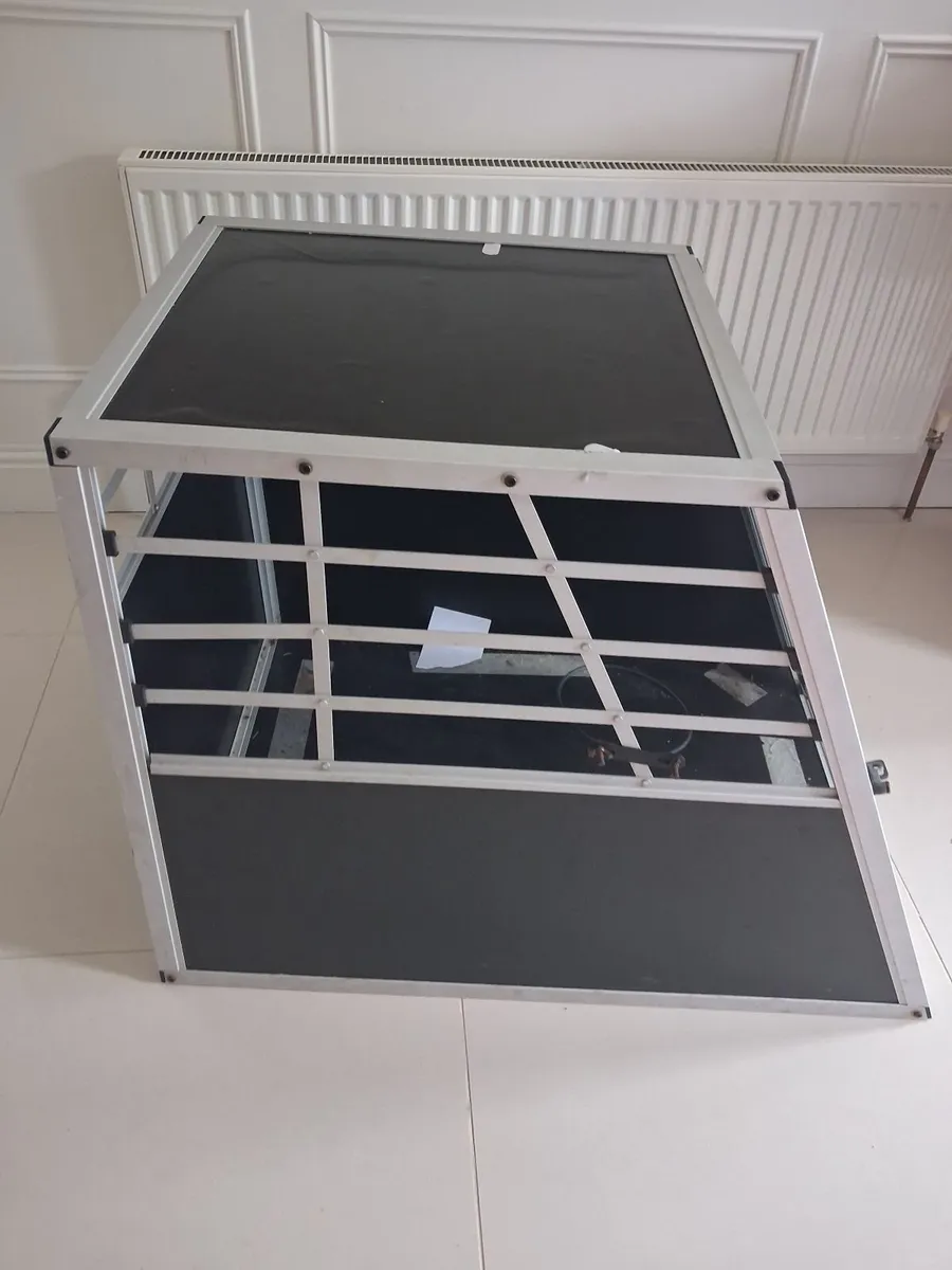 Dog car crate - Image 2